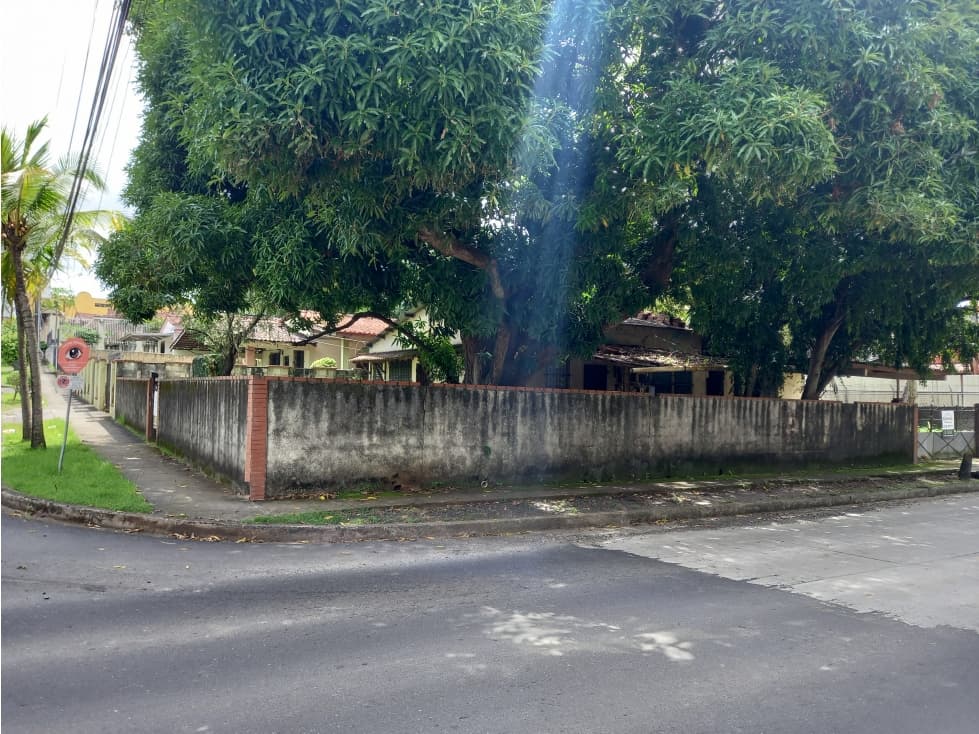 Venta de Lote con Casa en Miraflores, Panamá — foto 2