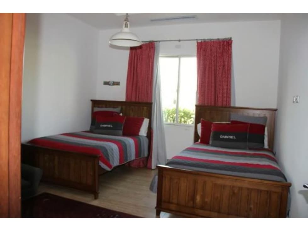 Venta de casa en Santa María (Fairways Estate) GTA — foto 2