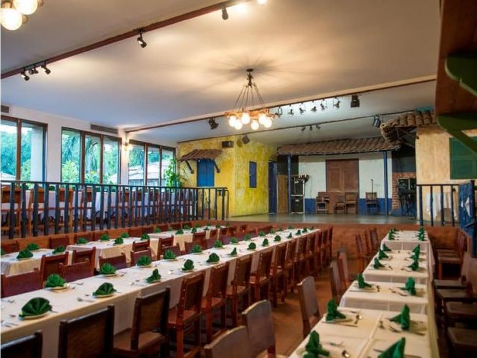Venta de local comercial en Bella Vista (GTA) — foto 4