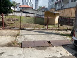 Venta de Terreno en Bella Vista 702 m2