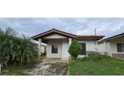VENDO CASA EN GRAN RESERVA MONTELIMAR COSTA VERDE LA CHORRERA