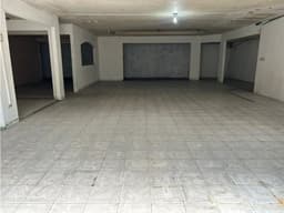 GALERA / 24 DE DICIEMBRE / 1000M2 / DOS NIVELES / 2 OFICINAS / JC