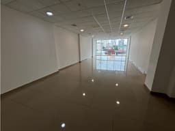 EL CARMEN / PLAZA KORINTHO / 83M / 2 PARKING / DIVISION / FRENTE A VIA
