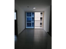APARTAMENTO VACIO PH ILO VIA ESPAÑA